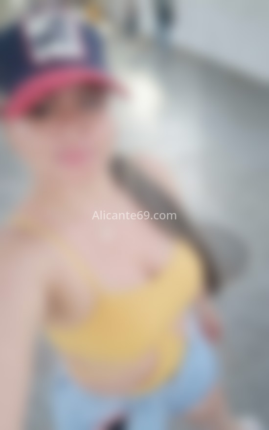 Alejandra, masajista extrovertida. 613312455. Citas en ALICANTE, ALICANTE. www.alicante69.com.
