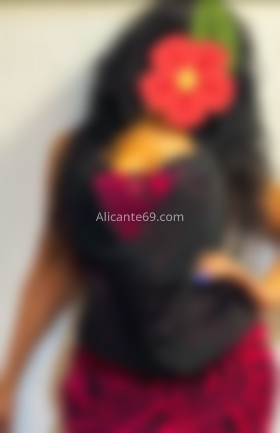 Rubi, muy sociable. 642112264. Citas en ALICANTE, ALICANTE. www.alicante69.com.