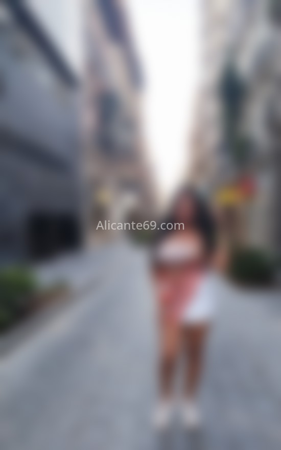 Nicole, trans panameña. 692477102. Citas en ALICANTE, ALICANTE. www.alicante69.com.