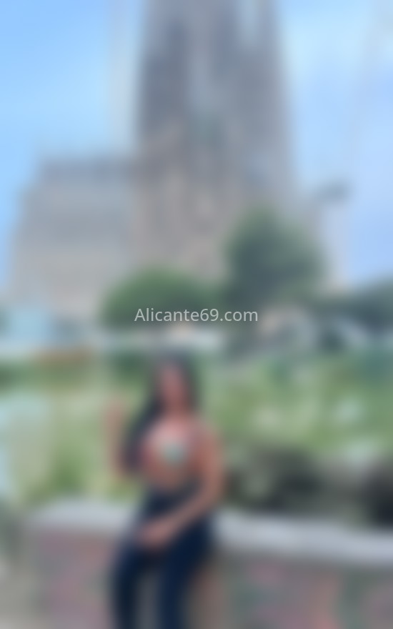 Nicole, trans panameña. 692477102. Citas en ALICANTE, ALICANTE. www.alicante69.com.