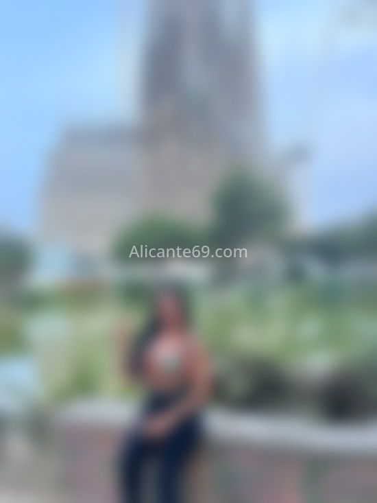 Nicole, trans panameña. 692477102. Citas en ALICANTE, ALICANTE. www.alicante69.com.