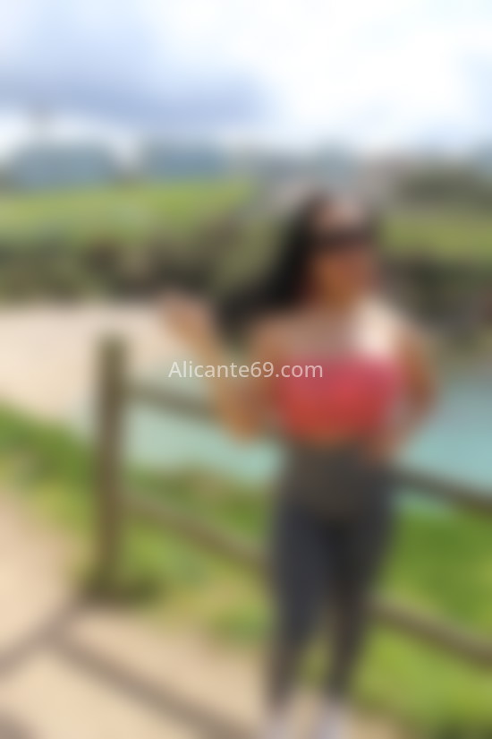 Nicole, trans panameña. 692477102. Citas en ALICANTE, ALICANTE. www.alicante69.com.