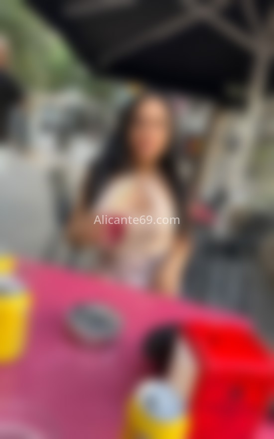 Nicole, trans panameña. 692477102. Citas en ALICANTE, ALICANTE. www.alicante69.com.