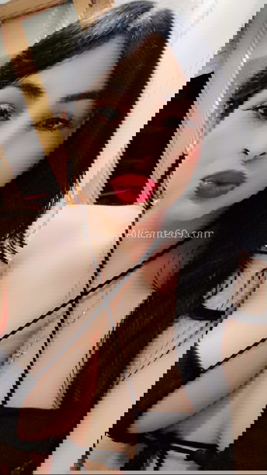 Mariana Sandoval, trans encantadora. 635424327. Citas en ALICANTE, ALICANTE. www.alicante69.com.
