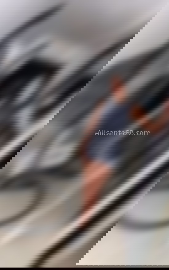 Anahi, colombiana morena. 632112995. Citas en ALICANTE, ALICANTE. www.alicante69.com.