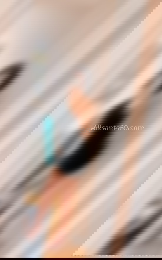 Sofi, joven brasileña. 613820557. Citas en ALICANTE, ALICANTE. www.alicante69.com.