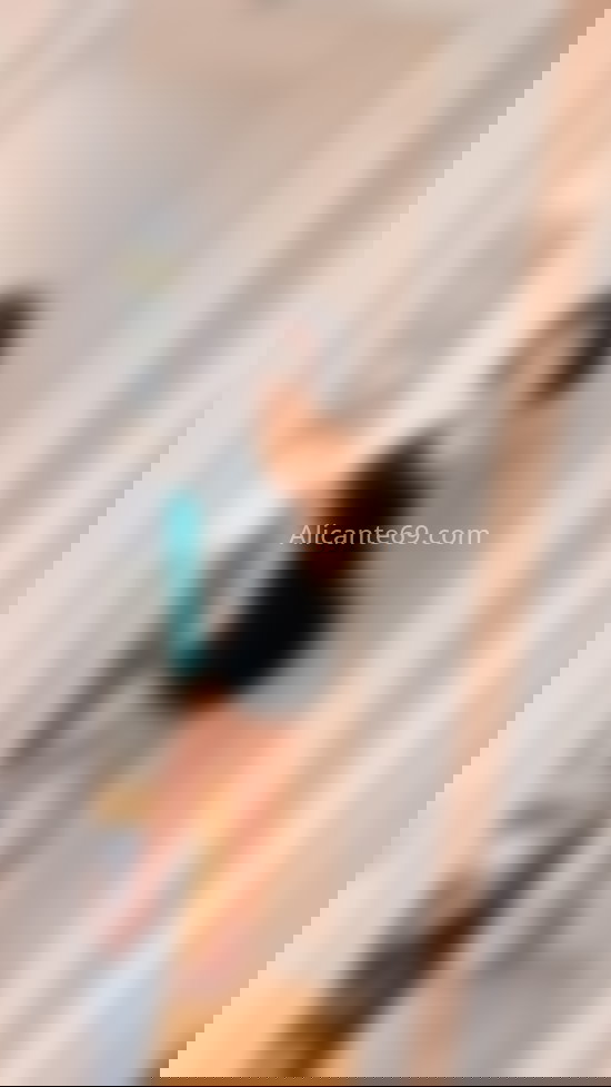 Sofi, joven brasileña. 613820557. Citas en ALICANTE, ALICANTE. www.alicante69.com.