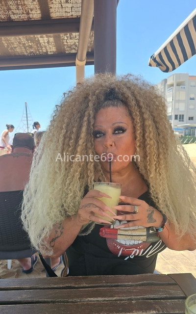 Rita, rubia con mucho saber estar. 641403353. Citas en ALICANTE, ALICANTE. www.alicante69.com.