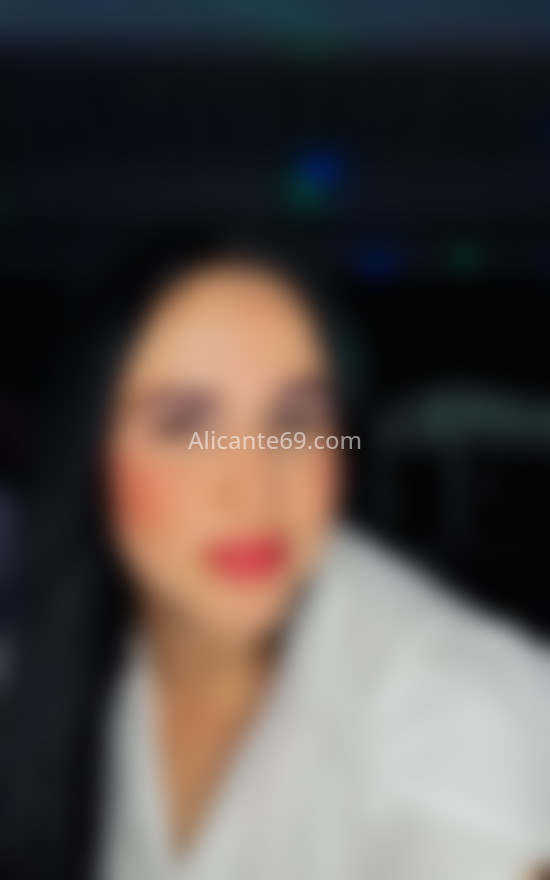 Mía, latina. 641235799. Citas en ALICANTE, ALICANTE. www.alicante69.com.