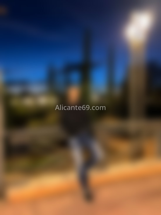 Brian, nuevo por aquí. 672488224. Citas en ALICANTE, ALICANTE. www.alicante69.com.