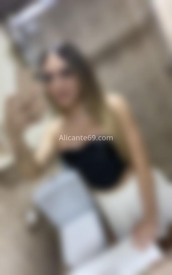 Alejandra, trans colombiana. 641090148. Citas en ALICANTE, ALICANTE. www.alicante69.com.