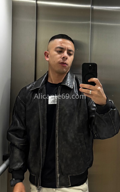 Juan Manuel, joven latino . 655256716. Citas en ALICANTE, ALICANTE. www.alicante69.com.