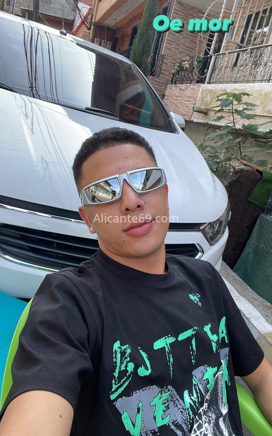 Juan Manuel, joven latino . 655256716. Citas en ALICANTE, ALICANTE. www.alicante69.com.