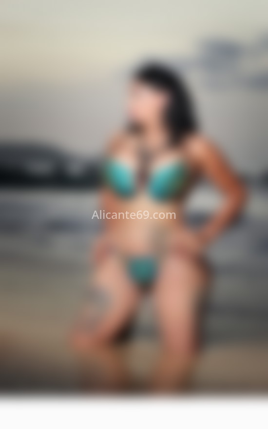 Afrika, chica trans muy enrollada. 604261324. Citas en ALICANTE, ALICANTE. www.alicante69.com.