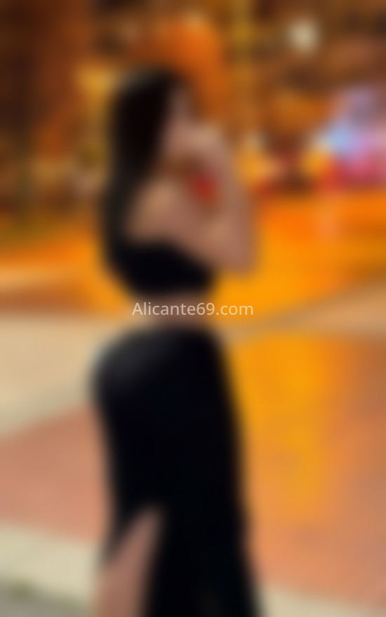 Ariel, sonrisa de ensueño . 634175706. Citas en ALICANTE, ALICANTE. www.alicante69.com.