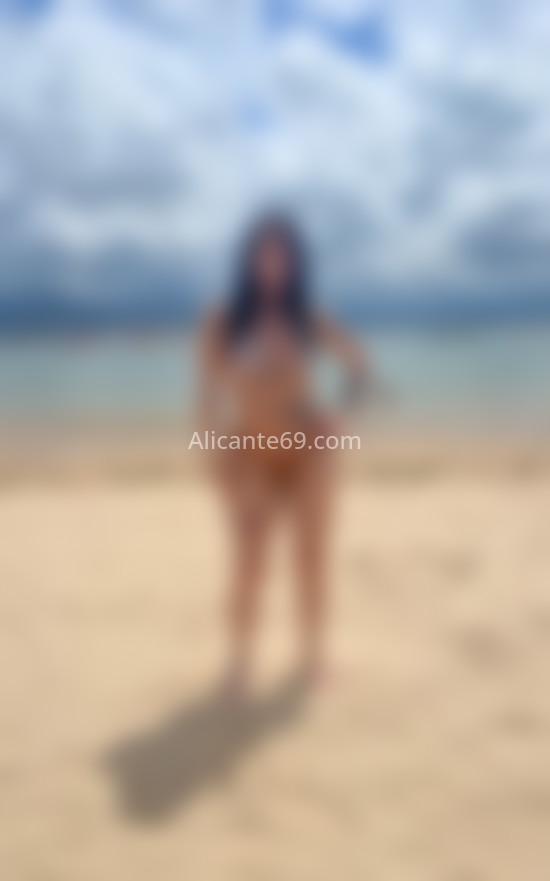 Yasmín, trans guapa, recién llegada. 672829212. Citas en ALICANTE, ALICANTE. www.alicante69.com.