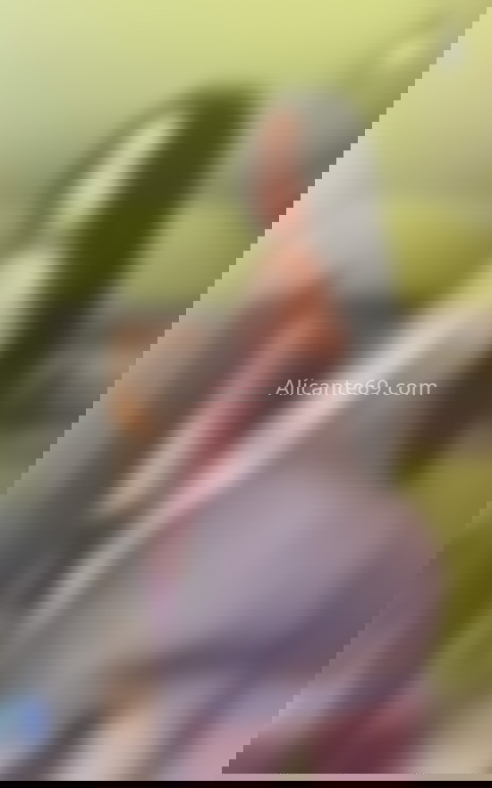 Yasmín, trans guapa, recién llegada. 672829212. Citas en ALICANTE, ALICANTE. www.alicante69.com.