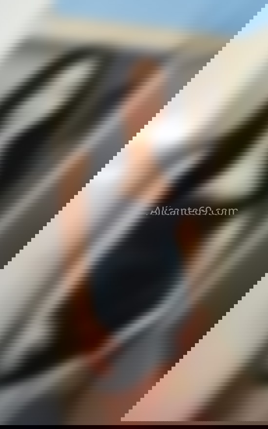 Yasmín, trans guapa, recién llegada. 672829212. Citas en ALICANTE, ALICANTE. www.alicante69.com.
