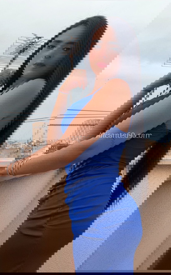 Luna María, joven morena colombiana. 607917376. Citas en ALICANTE, ALICANTE. www.alicante69.com.