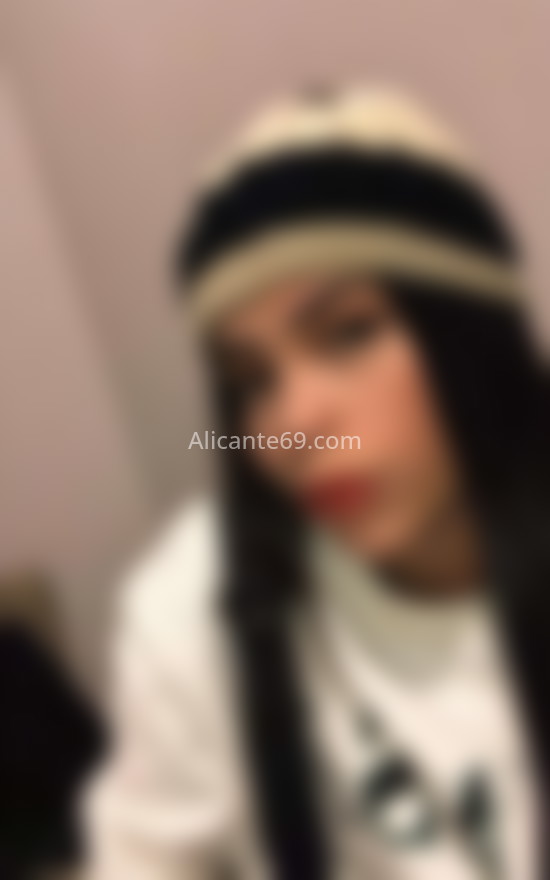Mara, colombiana con ganas disfrutar. 678086057. Citas en ALICANTE, ALICANTE. www.alicante69.com.