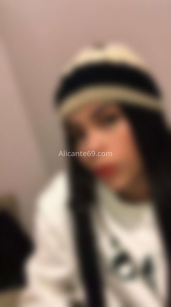 Mara, colombiana con ganas disfrutar. 678086057. Citas en ALICANTE, ALICANTE. www.alicante69.com.