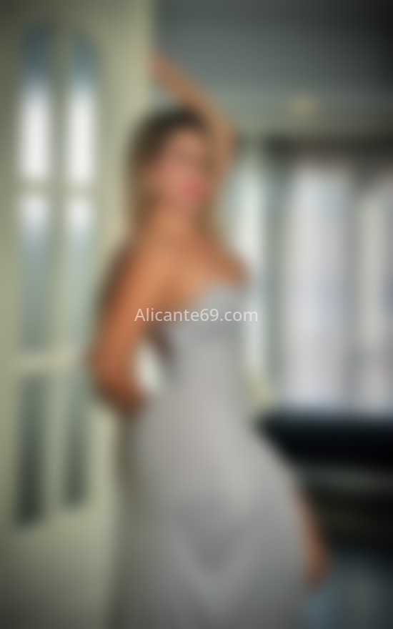Sofi, fiestera y divertida. 611617547. Citas en ALICANTE, ALICANTE. www.alicante69.com.