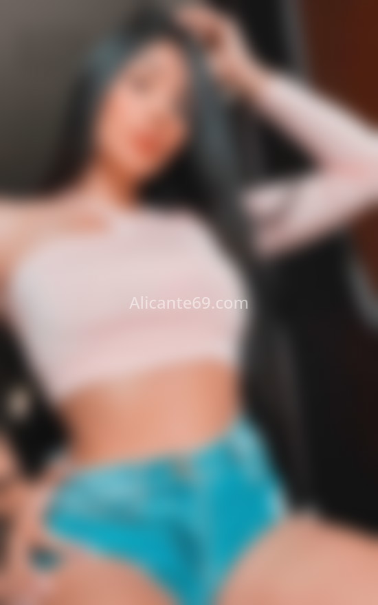 Brenda, joven coqueta. 642661254. Citas en ALICANTE, ALICANTE. www.alicante69.com.