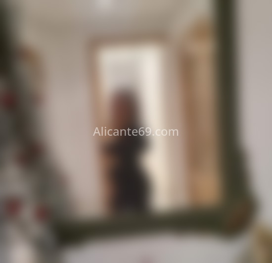 Bárbara, chica muy educada y con clase. 604289800. Citas en ALICANTE, ALICANTE. www.alicante69.com.