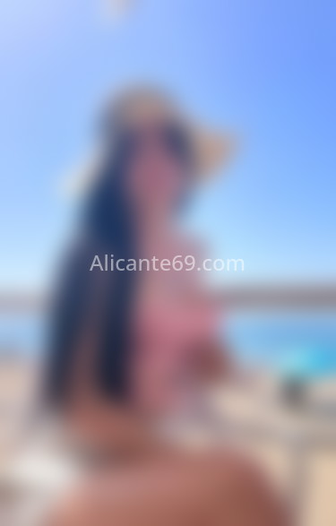 Alejandra, latina trans . 613386152. Citas en ALICANTE, ALICANTE. www.alicante69.com.