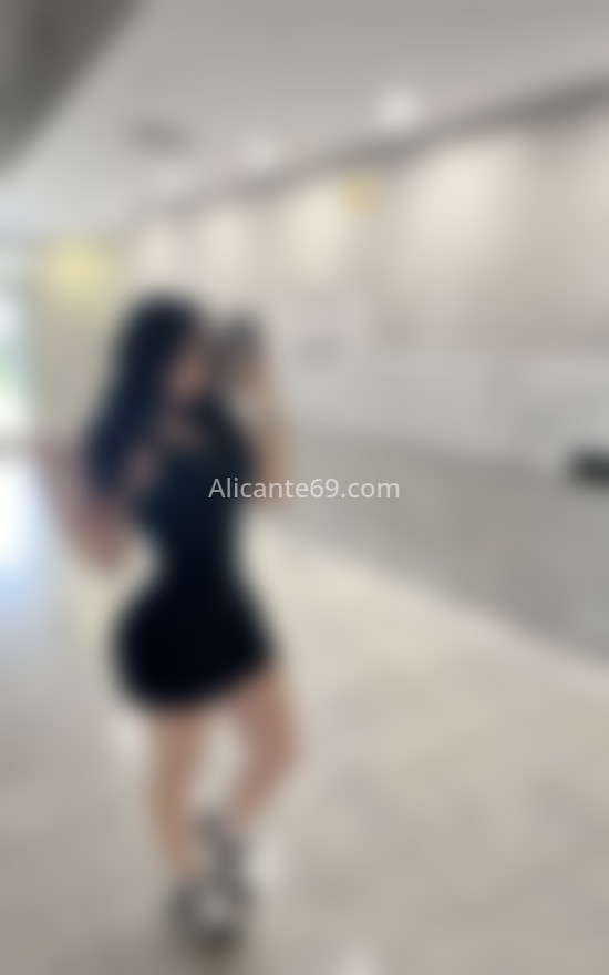 Mia, colombiana de 25 años. 602453878. Citas en ALICANTE, ALICANTE. www.alicante69.com.
