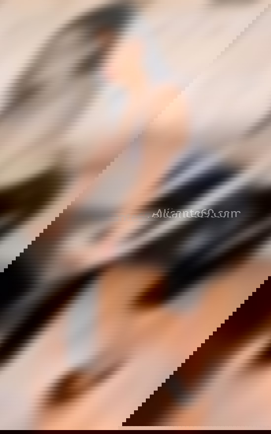 Luna, hermosa colombiana . 624300614. Citas en ALICANTE, ALICANTE. www.alicante69.com.