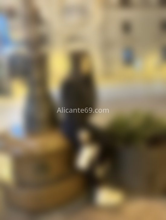 Catalina, latina muy alegre. 614130717. Citas en ALICANTE, ALICANTE. www.alicante69.com.