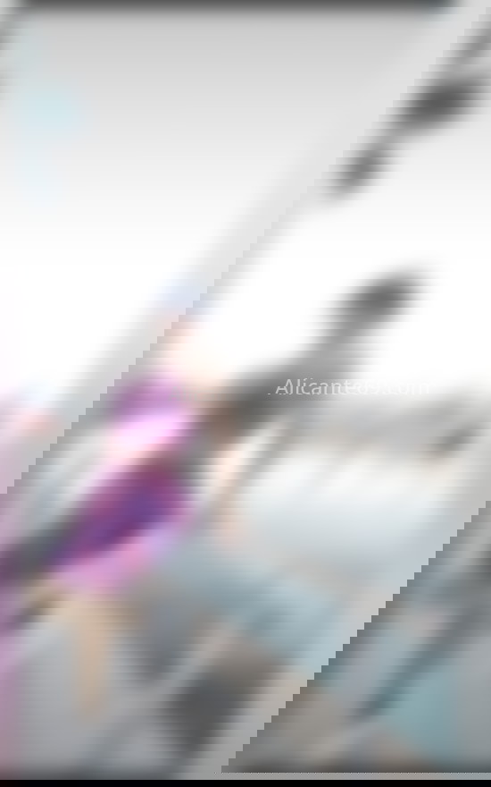 Esmeralda, trans simpática y risueña. 617422524. Citas en ALICANTE, ALICANTE. www.alicante69.com.