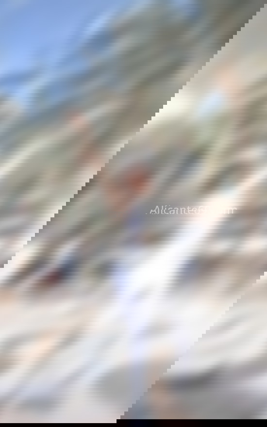 Esmeralda, trans simpática y risueña. 617422524. Citas en ALICANTE, ALICANTE. www.alicante69.com.