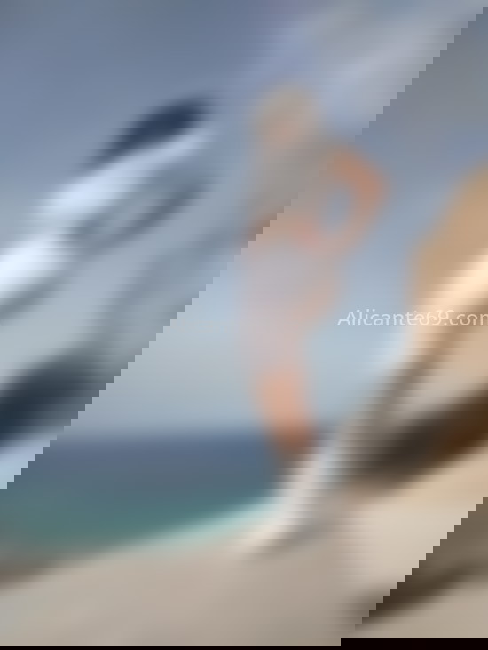 Esmeralda, trans simpática y risueña. 617422524. Citas en ALICANTE, ALICANTE. www.alicante69.com.