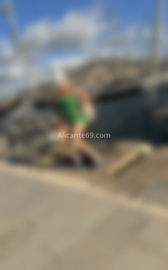 Valentina, venezolana divertida. 613746523. Citas en ALICANTE, ALICANTE. www.alicante69.com.