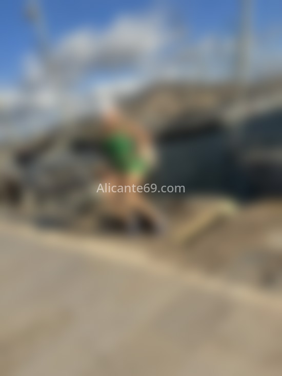 Valentina, venezolana divertida. 613746523. Citas en ALICANTE, ALICANTE. www.alicante69.com.