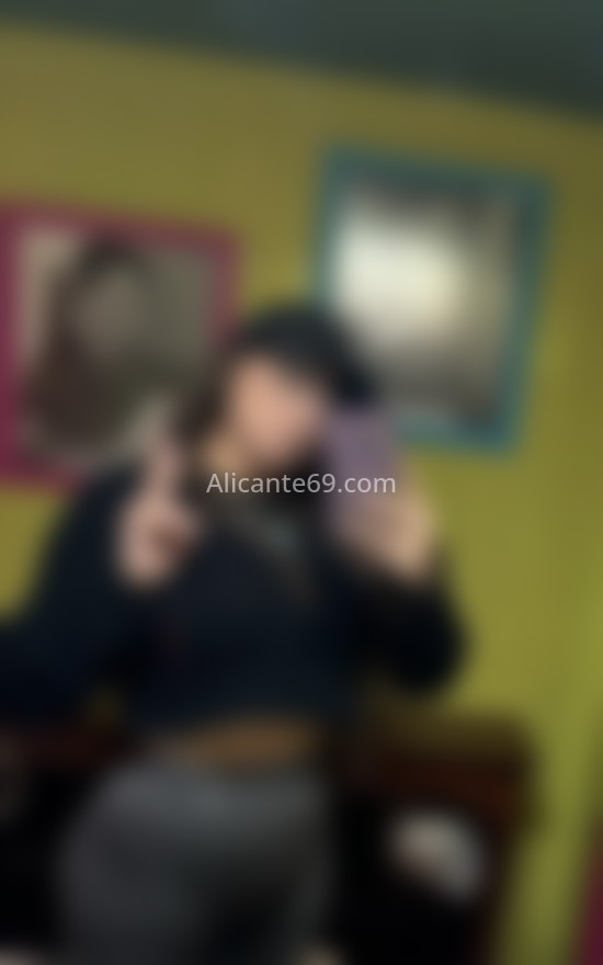 Valentina, venezolana divertida. 613746523. Citas en ALICANTE, ALICANTE. www.alicante69.com.