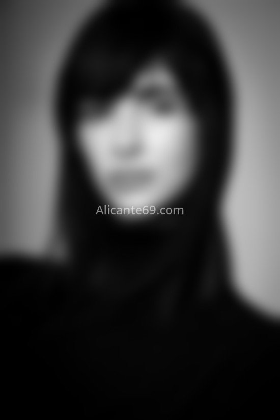 Katia, mujer brasileña por la ciudad. 602471402. Citas en ALICANTE, ALICANTE. www.alicante69.com.