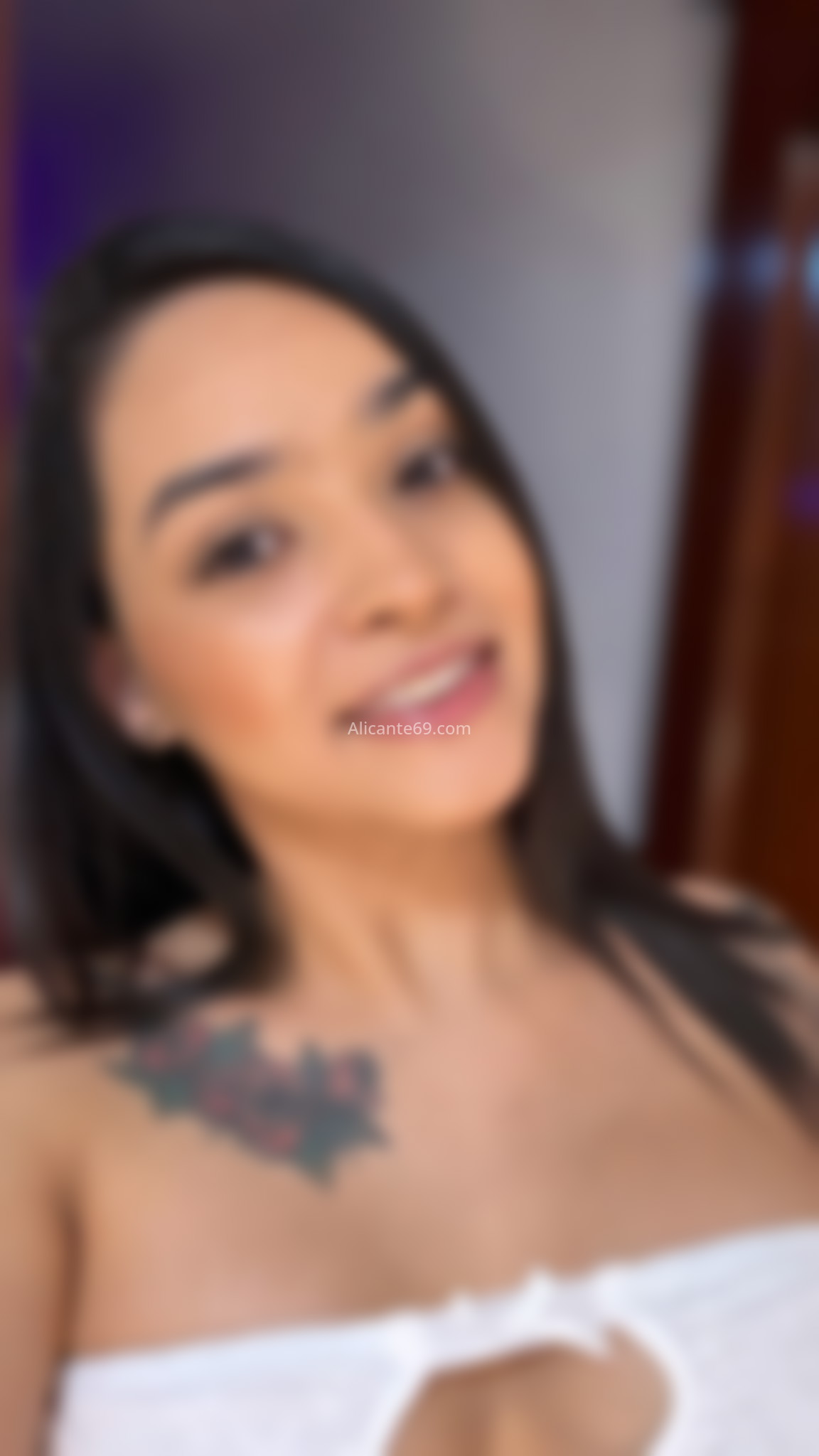 Luciana. 663422048. Citas en ALICANTE, ALICANTE. www.alicante69.com.