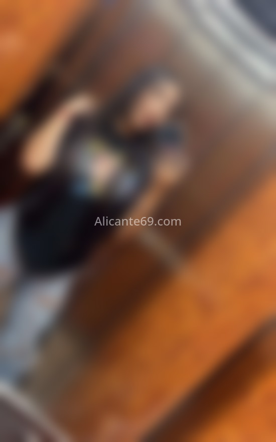 Mia, encantadora latina. 613386307. Citas en ALICANTE, ALICANTE. www.alicante69.com.