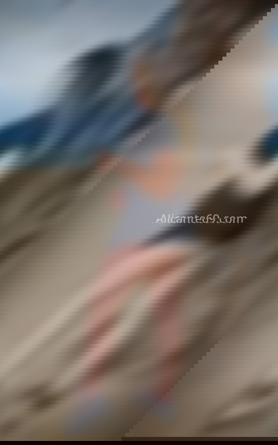 Valentina colombiana de 26 años. 602494624. Citas en ALICANTE, ALICANTE. www.alicante69.com.