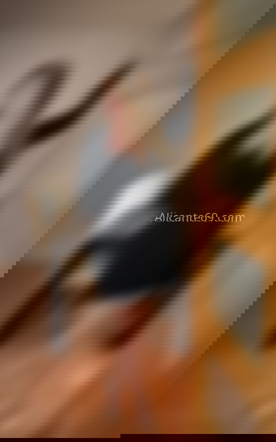 Valentina colombiana de 26 años. 602494624. Citas en ALICANTE, ALICANTE. www.alicante69.com.