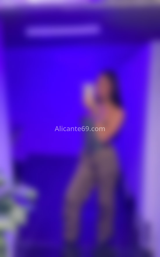 Valentina Villa. 662233672. Citas en ALICANTE, ALICANTE. www.alicante69.com.