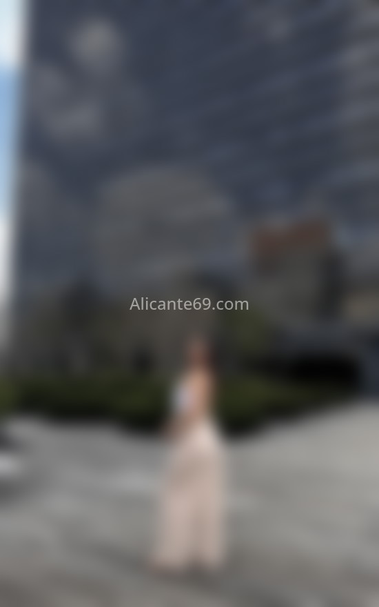 Sarah, joven modelo. 671544577. Citas en ALICANTE, ALICANTE. www.alicante69.com.