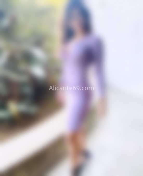 Laura Borges, mujer brasileña. 685195540. Citas en ALICANTE, ALICANTE. www.alicante69.com.