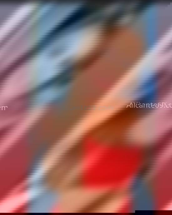 Laura Borges, mujer brasileña. 685195540. Citas en ALICANTE, ALICANTE. www.alicante69.com.