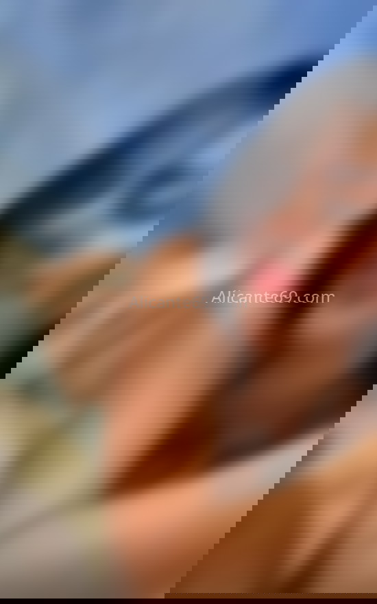 Isa, joven latina. 633292698. Citas en ALICANTE, ALICANTE. www.alicante69.com.
