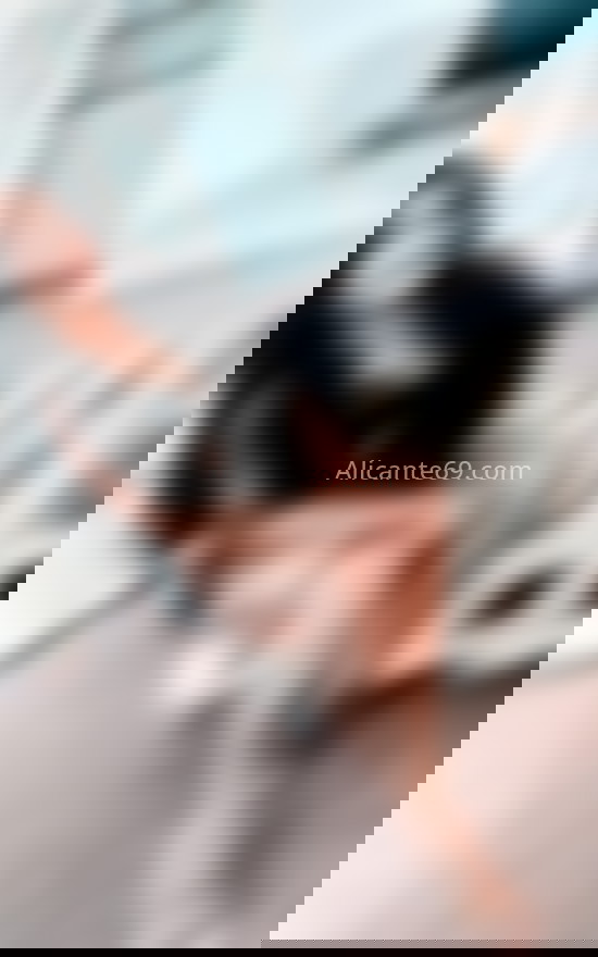 Salome, una latina morena. 633751600. Citas en ALICANTE, ALICANTE. www.alicante69.com.