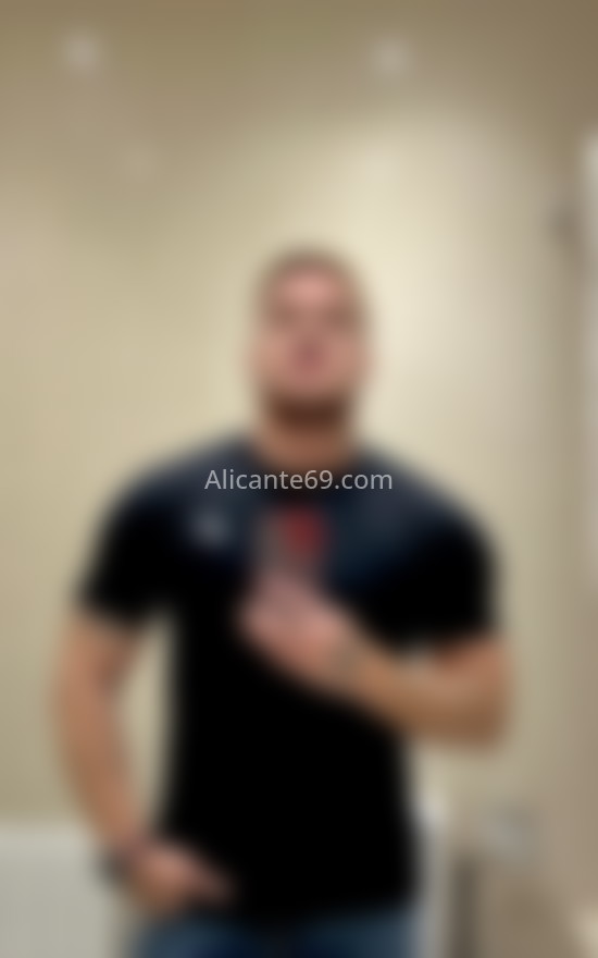 Briam, pelirrojo latino. 624846964. Citas en ALICANTE, ALICANTE. www.alicante69.com.